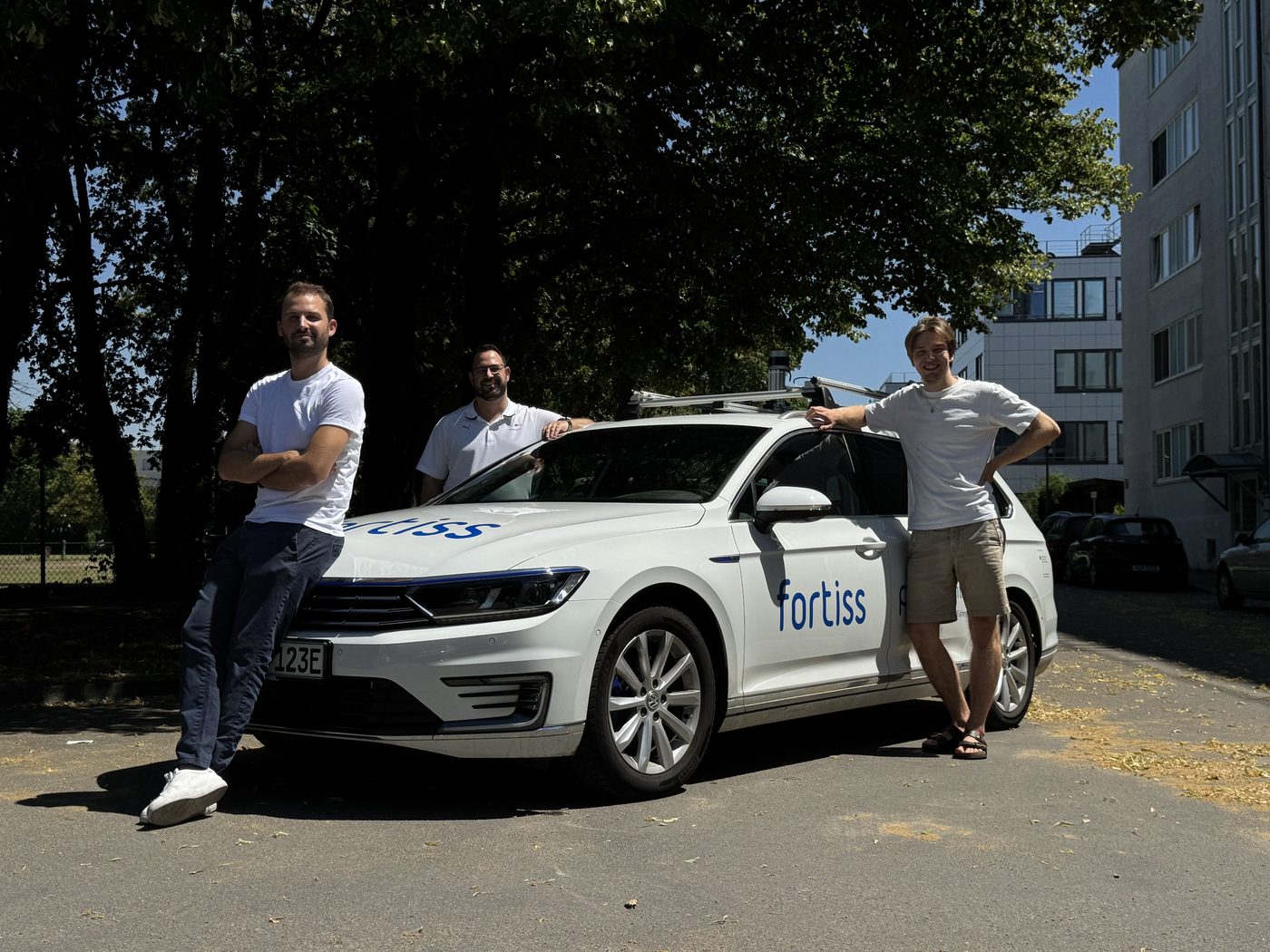 Matthias Weil, Andrea Stocco, and Stefano Carlo Lambertenghi next to Fortuna